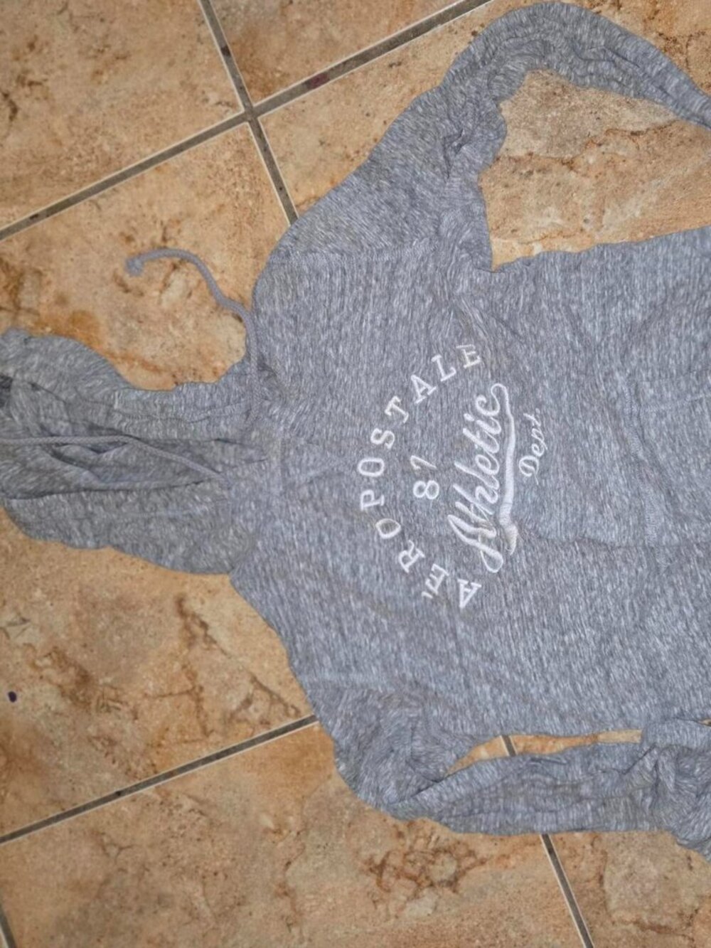 Grey Aeropostale hoodie with white logo #loungewear #relaxedfit